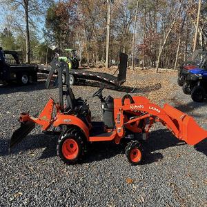Mini-tracteur Kubota BX1880 à vendre Achetez maintenant Livraison rapide avec pompe incluse Qualité supérieure garantie - Product Image 2