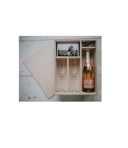 Soporte de madera único para botellas de vino, organizador de botellas para mesa de comedor, estante hecho a mano de madera natural, regalo perfecto para amantes del vino - Product Image 1
