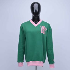 Sweat-shirts tendance pour femmes, élégants, doux et confortables, à manches longues, col en V, de haute qualité, pour l'extérieur. - Product Image 1