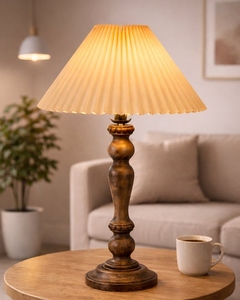 Lampe de table en bois antique avec abat-jour plissé, lumière décorative de chevet pour chambre à coucher, salon, ampoule E27 incluse, décoration intérieure OEM - Product Image 6