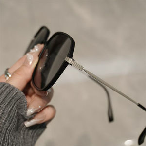 Gafas de Sol Nuevas 2025 para Estudiantes de Ciencia y Tecnología, Modernas y Elegantes, con Protección Anti-UV Avanzada para Conducir - Product Image 6