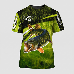 เสื้อยืดตกปลาพิมพ์ลายตามสั่ง ป้องกันแสงแดด UPF 50 แห้งเร็ว ลายพราง แขนสั้น สำหรับผู้ชาย ลายกราฟิกปลาไพค์ เสื้อผ้าสำหรับกิจกรรมกลางแจ้ง ไซส์ XL ผลิตจากโรงงาน - Product Image 1