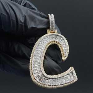Colgante Hip Hop con Inicial de Letra C, Corte Baguette y Redondo, con Diamante Moissanita, Plata de Ley 925, Joyería Fina, Colgantes y Dijes - Product Image 1