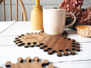 Bonitos posavasos en forma de punto hechos de madera cortada con láser para cafeterías familiares. - Product Image 5