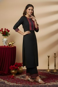 Elegante conjunto de Kurti y pantalón de algodón grueso negro con dupatta para mujer, cuello redondo, manga 3/4, largo hasta la pantorrilla, ropa étnica festiva. - Product Image 3