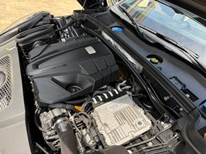 Auto Usado en Excelentes Condiciones, Bajo Kilometraje, Porsche Macan S SUV 2022, Listo para Enviar - Product Image 5