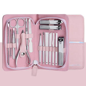 Ensemble de manucure et pédicure haut de gamme, de qualité supérieure, fabriqué sur mesure en acier inoxydable léger, avec emballage personnalisé - Product Image 1