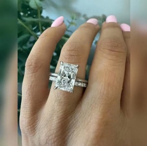 Anillo de Diamante Cultivado en Laboratorio con Corte Radiante para Mujer, Joyería de Oro de Lujo para Boda, Compromiso, Aniversario, Regalo en Oro Blanco de 9K, 14K, 18K - Product Image 1