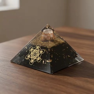 Pyramide d'Orgone en Shungite Naturelle de 70 mm, Faite à la Main, Écologique, pour la Méditation Énergétique Shui, Décoration d'Intérieur, Noël - Product Image 3