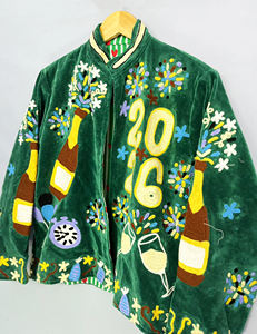 เสื้อแจ็คเก็ตบอมเบอร์กำมะหยี่ดีไซน์เนอร์ปี 2026 |   เสื้อแจ็คเก็ตกำมะหยี่ปักลายแบบสั่งทำพิเศษสำหรับงานหนัก - Product Image 1