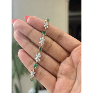 Pulsera de Lujo con Diamantes Cultivados en Laboratorio, Esmeralda y Mariposa, 2.55 Ct, Corte Marquesa, Oro 14k, Diseño Floral, para Mujer - Product Image 5