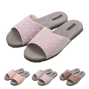 Vero&nique Pink Bamboo Charcoal Odor-Resistant <b>Slippers</b> - Elegant and Simple Home Decor - Product Image 3