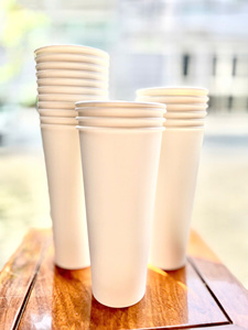 Gobelets en papier PE à double paroi jetables écologiques avec maintien de la chaleur pour les boissons chaudes à emporter et option de logo personnalisé - Product Image 4