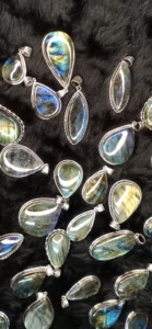 Collier pendentif en labradorite, pierre précieuse naturelle, best-seller, bijou fantaisie pour cadeau, pendentifs fins sertis, breloque, provenant d'un fournisseur en gros - Product Image 2