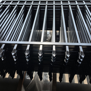 Clôtures en fer forgé de rambarde en acier de <span class=keywords><strong>zinc</strong></span> enduit de jardin de luxe léger à bas <span class=keywords><strong>prix</strong></span> - Product Image 3