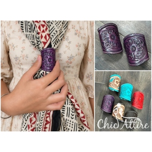 2026 Venta al por mayor de fábrica: Deslizador de pañuelo de cuero genuino de vaca con diseño floral hecho a mano, accesorios elegantes estilo bohemio de alta calidad para mujer - Product Image 1