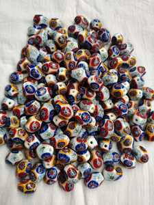 Perles en verre Millefiori de Murano faites à la main de la marque FE |   Blanc Rouge Bleu Noir Jaune Ovale |   Options de couleurs personnalisées Vente en gros Africain - Product Image 1