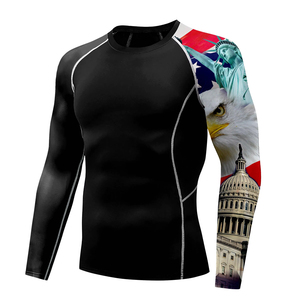 เสื้อรัดกล้ามเนื้อ MMA สีดำ แขนยาว ลายหัวกะโหลกสีแดง แห้งเร็ว ผลิตจากผ้าสแปนเด็กซ์/โพลีเอสเตอร์ 220 กรัม โลโก้ด้านหน้า - Product Image 2