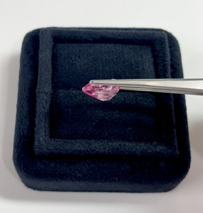 Saphir rose de laboratoire, formes octogonale, ovale, poire, coussin, ronde, carrée, Corindon synthétique créé 8x10mm - Product Image 2
