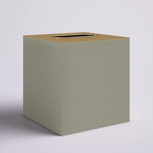 Élégant porte-mouchoirs carré bicolore avec dessus texturé doré – Support moderne et minimaliste pour mouchoirs en papier vert sauge et laiton - Product Image 5