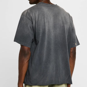 Camiseta con gráfico único de salpicaduras de pintura, efecto de tinta 3D estilo Y2K, 100% algodón, estilo artístico pintado a mano, camisetas streetwear personalizadas premium. - Product Image 3