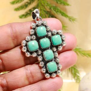 Colgante de plata de ley 925 con piedra turquesa, diseño único para mujeres, artesanía fina y colgante natural. - Product Image 2