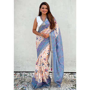 Traje de Fiesta de Seda Tussar Sky con Estampado Kalamkari y Borde Tejido con Zari de Elite Weaves - Product Image 4