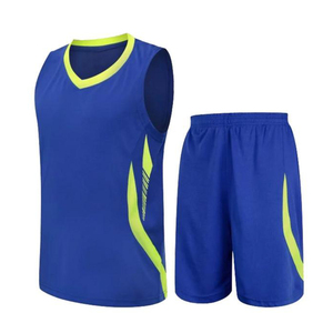 Tenue de Basketball Personnalisée de Haute Qualité pour Hommes, Ensemble d'Équipe de Club avec Design par Sublimation, Comprenant un Short et un Logo - Product Image 1