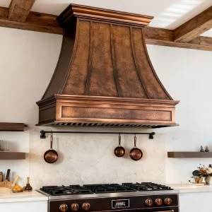 Hotte de cuisine en cuivre métallique conçue pour des espaces de cuisson élégants, cheminée décorative artisanale haut de gamme, ventilation supérieure et efficace - Product Image 2