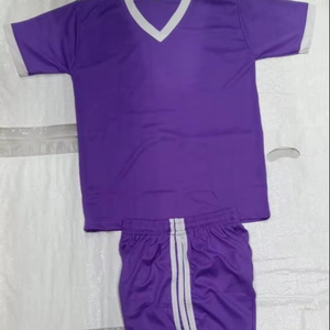 Uniforme de Fútbol para Hombre, Talla Adulto, Corte Ajustado, Cómodo y Transpirable / Uniforme de Fútbol para Hombre 100% de Alta Calidad - Product Image 1