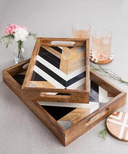 Ensemble de plateaux de service en bois géométriques modernes avec incrustation en résine, plateau rectangulaire de qualité supérieure pour le petit-déjeuner, organisateur décoratif pour table basse - Product Image 1