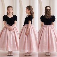 Robe de demoiselle d'honneur de luxe Valencia en velours noir et organza rose, coupe tutu, col cœur, longueur ras du sol, manches bouffantes, avec nœud