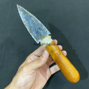 Dague décorative en verre transparent avec manche en bois naturel |   Collection de présentoirs en cristal faits à la main - Product Image 1