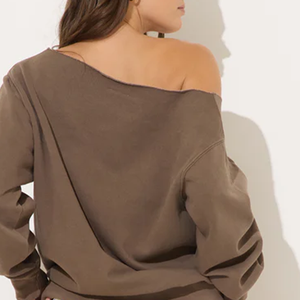 เสื้อสเวตเชิ้ตโอเวอร์ไซส์สีน้ำตาลสำหรับผู้หญิง แบรนด์ Winter Shoulder Sorority ผ้าฝ้ายฟลีซหนานุ่ม ทรงหลวม สวมใส่สบาย เหมาะสำหรับกิจกรรมกีฬา - Product Image 3