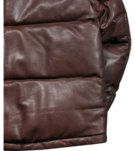 Blouson matelassé en cuir style moderne pour homme – Veste chaude matelassée à col montant avec logo frontal, coupe confortable - Product Image 4