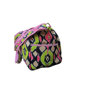 Sac de voyage matelassé coloré fait main en tissu 100 % coton à imprimé floral pour femmes, grand sac fourre-tout promotionnel à motifs blocs - Product Image 2