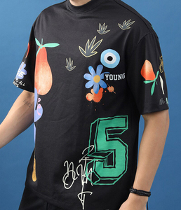 เสื้อยืดผ้าฝ้ายพิมพ์ลายสำหรับผู้ชาย OEM ทรงปกติ แขนสั้น น้ำหนักเบา เสื้อยืดลำลองสำหรับการฝึกกีฬา การเดินทาง และชุดประจำวัน - Product Image 1