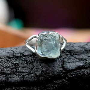 Anillo de Aguamarina Natural en Bruto, Plata de Ley 925, Hecho a Mano, Anillo de Gema en Bruto para Mujer, Joyería al por Mayor Alibaba - Product Image 1