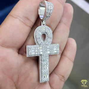 Collier pendentif symbole égyptien serti de pierres, avec diamant rond brillant de laboratoire plaqué or certifié GIA, style hip-hop - Product Image 4