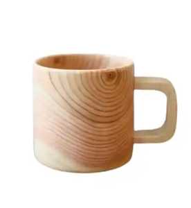 Mug cylindrique en bois au design minimaliste avec poignée, texture bois naturel, tasse à café ou à thé - Product Image 1
