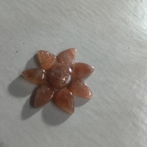 Lot en gros de pierres précieuses naturelles de qualité supérieure, en pierre de soleil orange, formes variées, cabochons polis, pour la fabrication de bijoux - Product Image 4