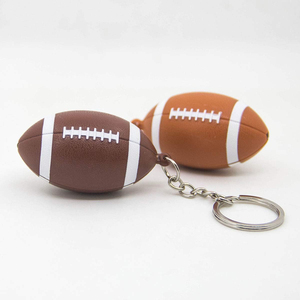 Llavero de Balón de Fútbol Personalizado al por Mayor, Llavero de Goma con Forma de Balón de Fútbol, Artículos Deportivos Promocionales, Nuevo Estilo - Product Image 3