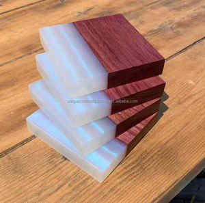 Ensemble de 4 sous-verres en bois artistiques, faits à la main, uniques, modernes, élégants, carrés, 4 pouces, écologiques, durables, pour table - Product Image 3