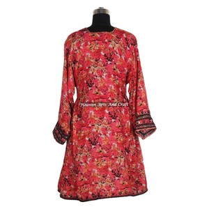 Compre Vestido Bohemio Afgano Banjara de Buena Calidad, Vestido Balochi Bohemio con Bordado Intrincado Hecho a Mano - Product Image 5