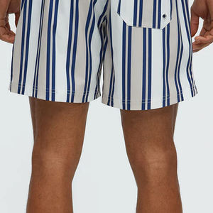 กางเกงขาสั้นผู้ชาย มีสีสันให้เลือกหลากหลาย เหมาะสำหรับทุกฤดูกาล ทรงทันสมัย เนื้อผ้านุ่ม สวมใส่สบาย สำหรับผู้ชาย พร้อมโลโก้แบบกำหนดเอง - Product Image 6