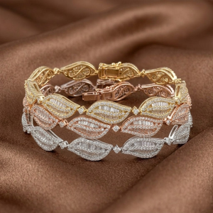 Modern Trendy Vintage 18K Solid White Gold Tennis Bracelet Baguette Diamond Leaf Shape for Women Anniversary Party Claw Setting - Product Image 5