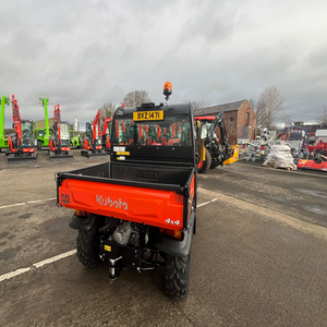 Excelente vehículo utilitario Kubota RTV-X1100C con aire acondicionado y calefacción integrados y solo 150 horas de operación. - Product Image 3