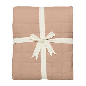 Manta Acolchada Suave, Ligera, Acogedora y Transpirable para Todo Tipo de Clima - Product Image 1