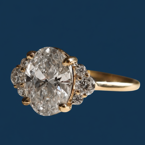 Anillo de Compromiso Clásico con Diamante Cultivado en Laboratorio de 1.75 Quilates, Certificado por IGI, VVS2 F, Ovalado, Oro Amarillo de 14K, Chapado en Rodio, Venta al Por Mayor - Product Image 3