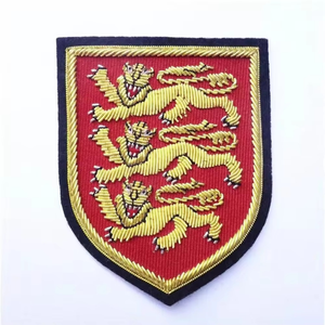 Badges brodés faits main de luxe écologiques et lavables sur mesure 2026 en tissu - Product Image 5